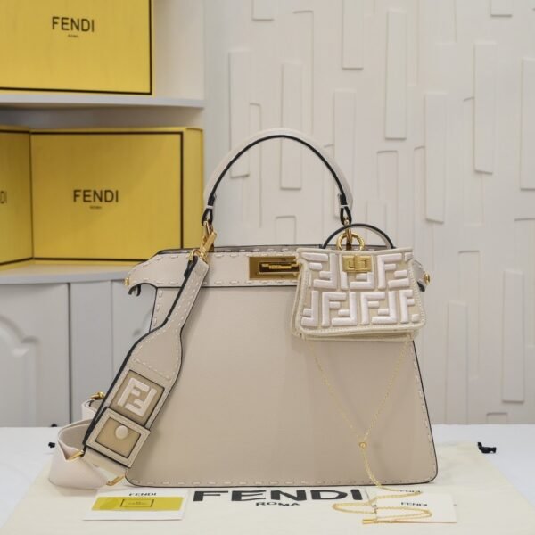 Fendi Peekaboo ISeeU Medium Full-Grain Leather Tote Bag