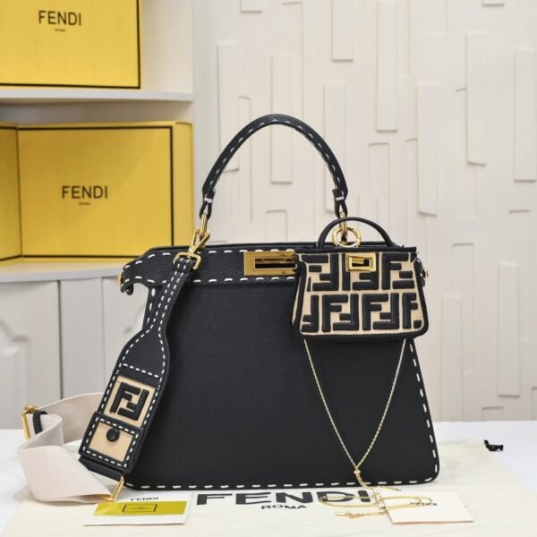 Fendi Peekaboo ISeeU Medium Full-Grain Leather Tote Bag