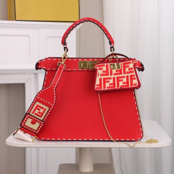 Fendi Peekaboo ISeeU Medium Grained Leather Top Handle Bag