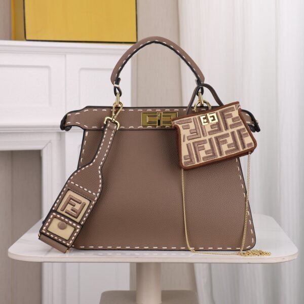 Fendi Peekaboo ISeeU Medium Grained Leather Top Handle Bag