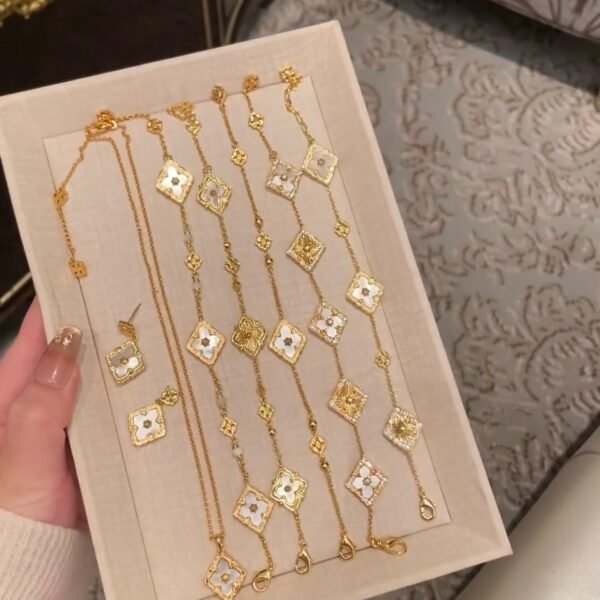 Buccellati Gold Mother-of-Pearl Opera Motif Station Bracelet