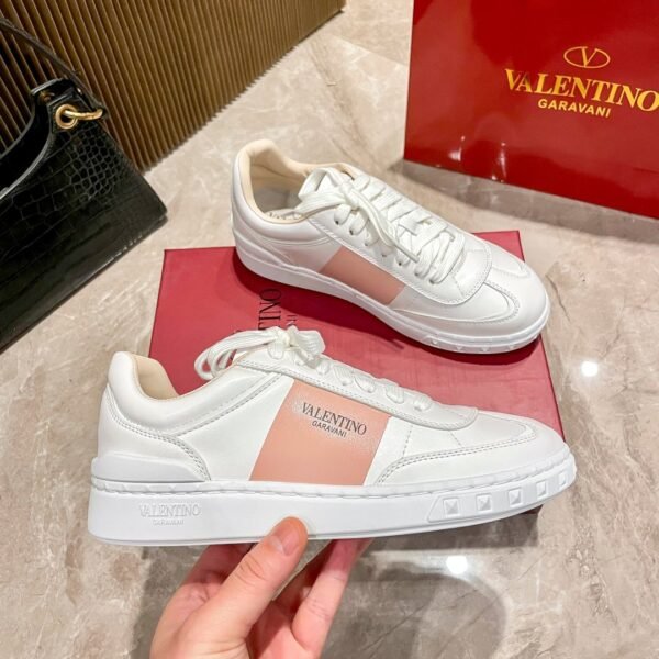 Valentino Garavani Contrast Panel Platform Sneakers